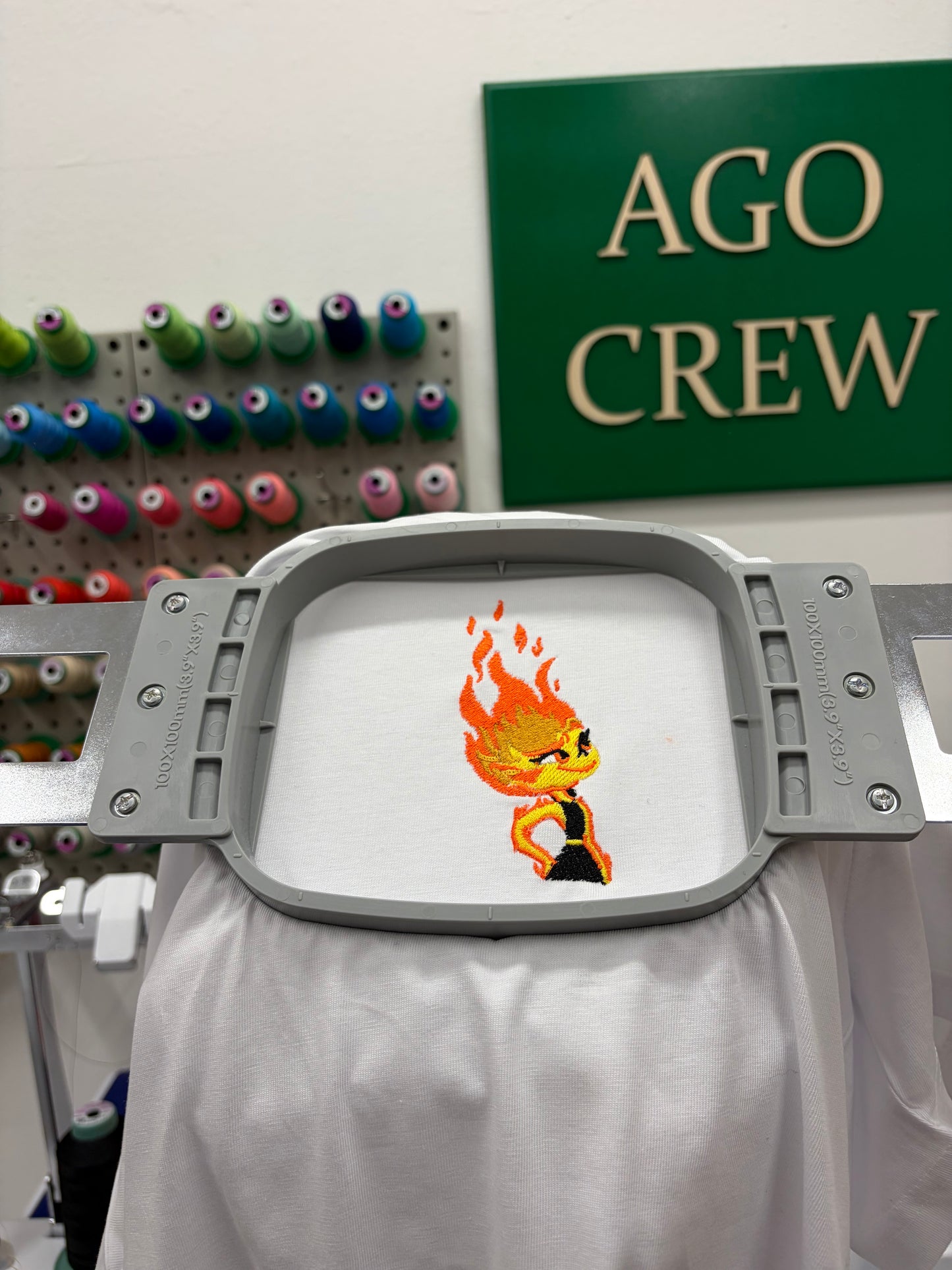 Felpa/Maglietta Ember
